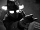 Homem-Aranha Noir com visual sombrio em cena da nova série do Prime Video
